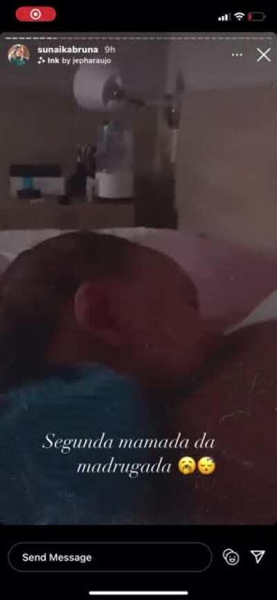 Achei nós stories dela hoje🍾