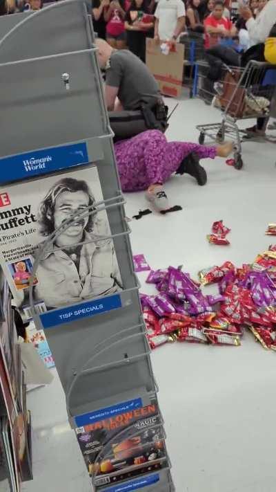 VIDEO: Woman continuously screams 