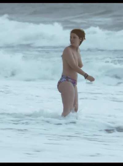 Lola Naymark - Topless and Big Ass Plot from Au Nom Du Fils