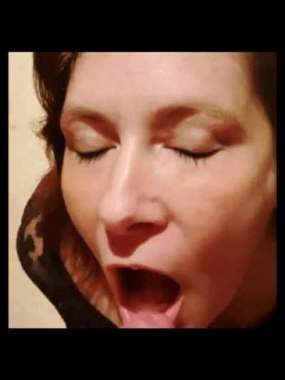 Cumslut milf before and after cum I her mouth