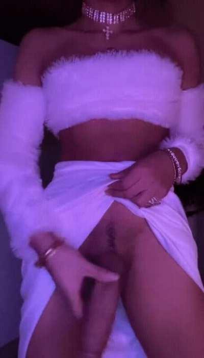 Luma Lavont dang 🍆🍆🍆