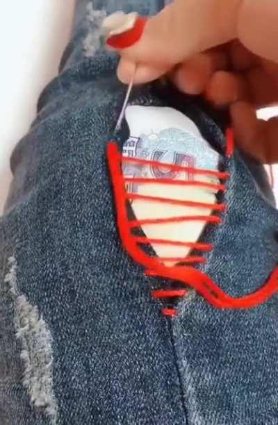 When she pulls the thread tight on this perfect denim seam repair 👌