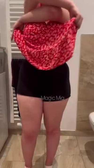 From sundress to undress!