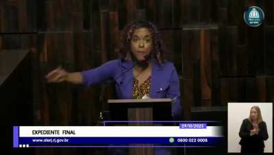 Deputada do RJ lembrou que foram apreendidos mais fuzis na residência de Ronnie Lessa e mais quantidade de maconha com o primo de Nikolas Ferreira do que na megaoperação