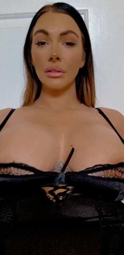 releasing my huge tits