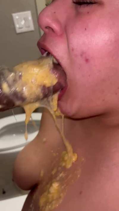 [19F] Bath Time 🤢🤮🛁 [OC]