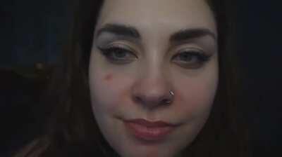 up close kisses and licks <3