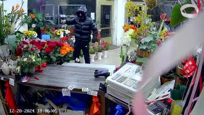 to rob a flower shop