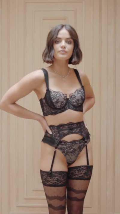 Lucy Hale loves showing off her perfect fucking body.