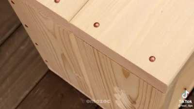 This stop motion woodworking