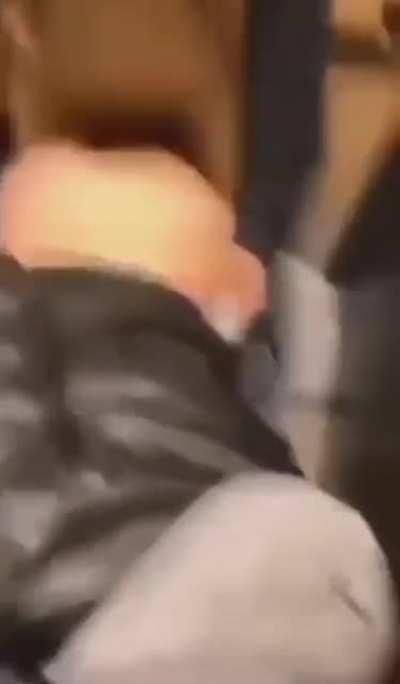 amira berlin im aufzug gefickt