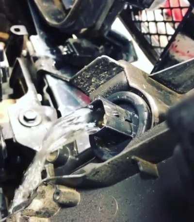 Customer states: Headlight not working.