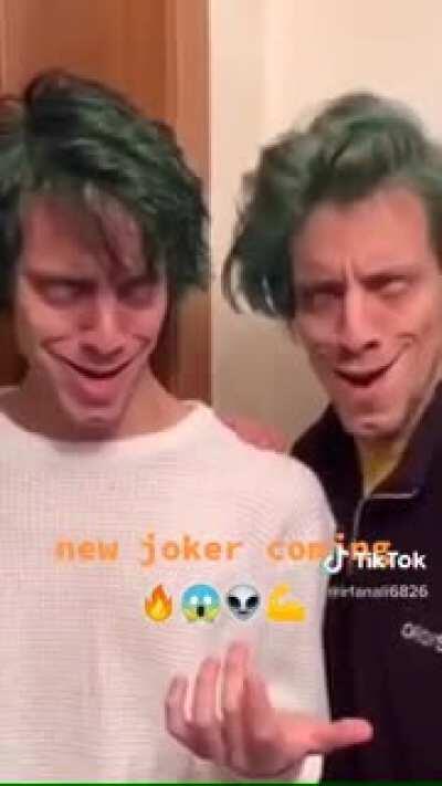 Pack it up bois, Heath Ledger got nothing on 'em