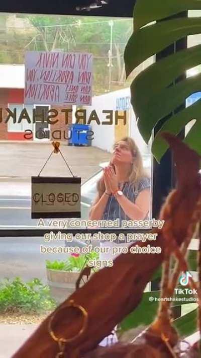 pro life karen praying for pro choicers just waiting for someone to notice