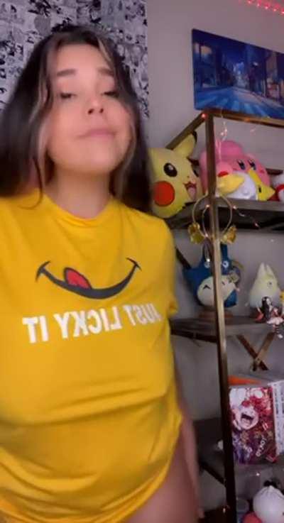 If you lick my nipples, I’d get on my knees for you… deal?💦