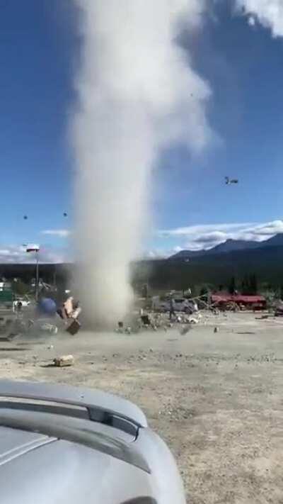 Heavy Fucking Wind, meet fruit stand