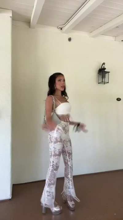 Ella Mendelsohn in white