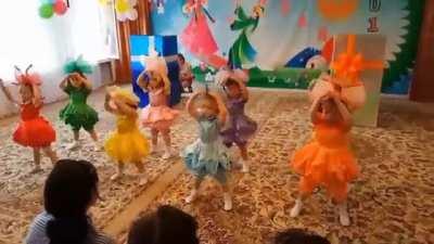 Dancing children spawner