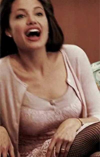 Prime Angelina Jolie 🤤🤤