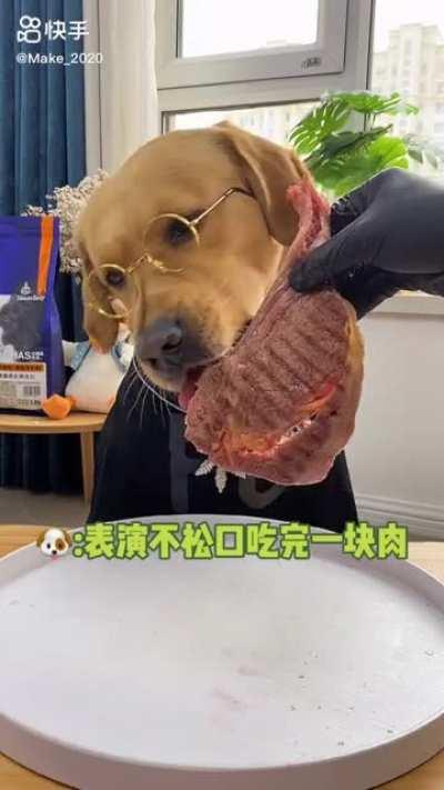 马克也开始吃战斧牛排了？