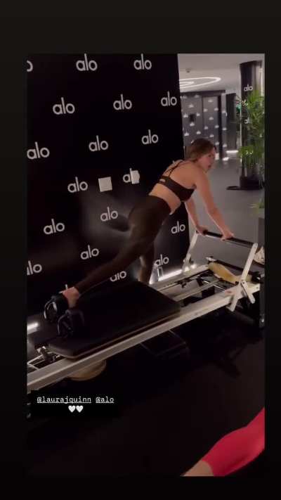 New Workout Videos from her IG Story (1/2)