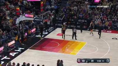 [Highlight] Christian Wood hits the half-court shot to give the Rockets the lead heading into the 4th quarter