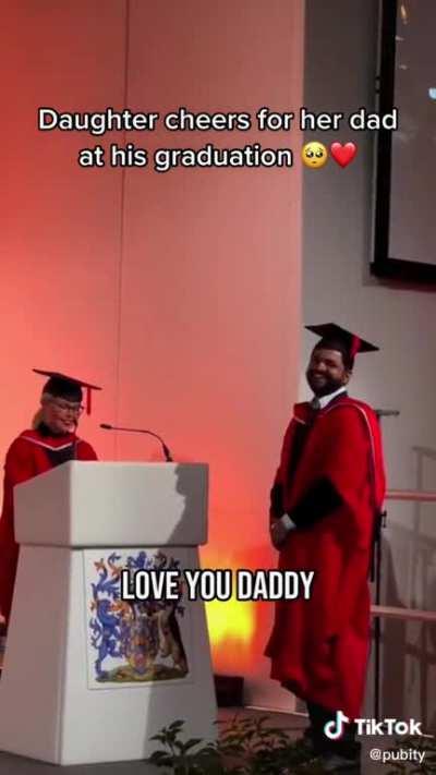 Daughter Cheers on For Her Dad at His Graduation Ceremony!