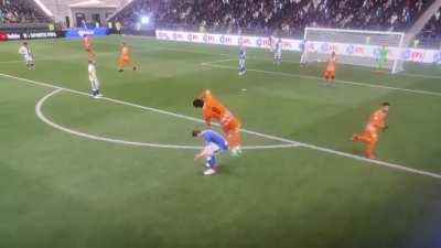 Elmas being an utter ninja