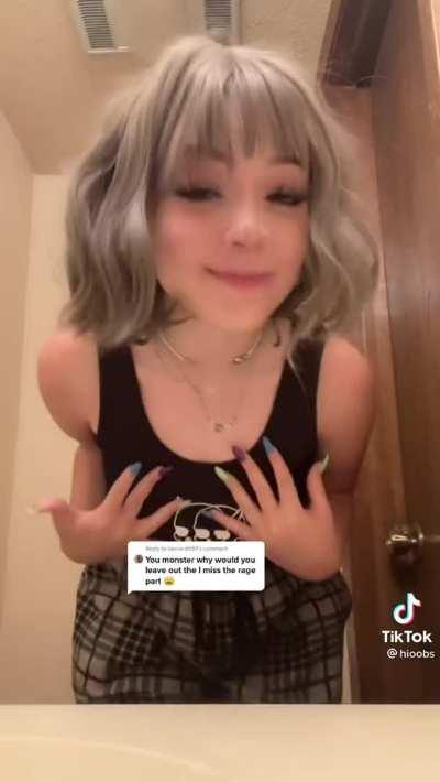 Underboob 🤤🤤🤤