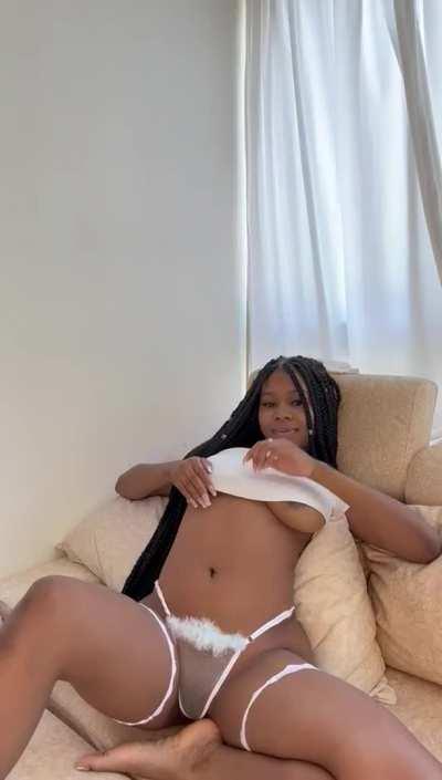 Taste my body, play with me