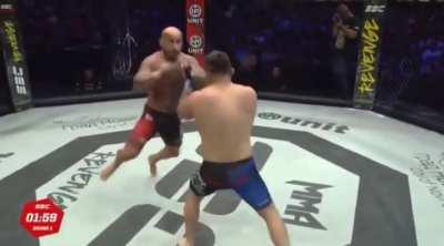 This ref would be a hell of a goalkeeper