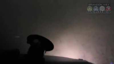 Если долго не мыть машину, мойка приедет к тебе