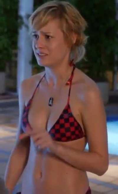 Brie Larson looks great in a bikini