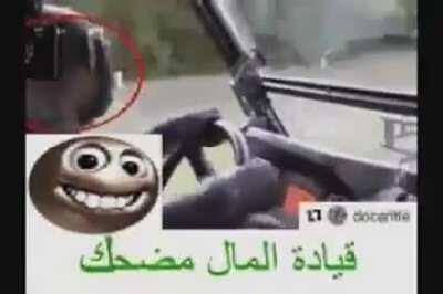 Fotos Reais de Muquinha dirigindo de volta do hospital.