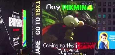 Olimar throwing it back 😭😳🥵💦