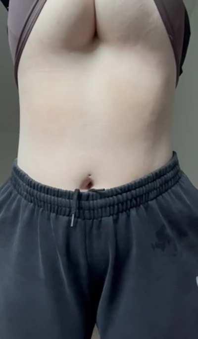 This bra barely holds them anymore 😅😅