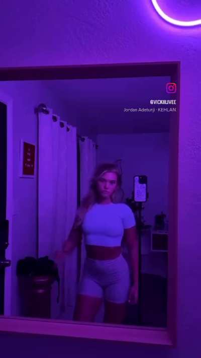 Pretty little blonde baddie