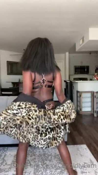 Did everyone a solid. The Gorgeous Queen is Back!!