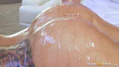 [Peta Jensen]The Only Massage She Likes