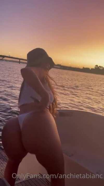 Bianca Anchieta 🇧🇷 | @anchieta