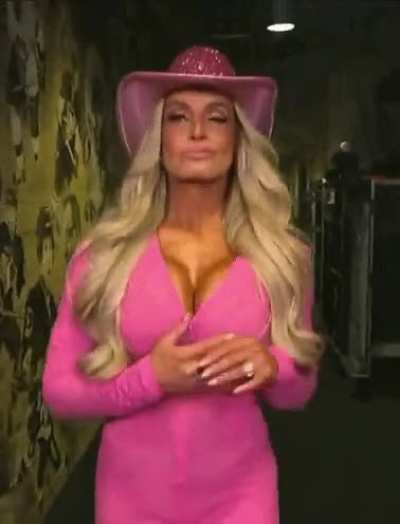 Trish Stratus