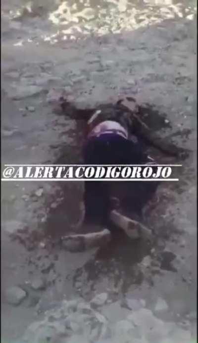 SICARIOS FROM THE SINALOA CARTEL EXECUTE & BURN ALIVE ONE OF THE CJNG IN ZACATECAS