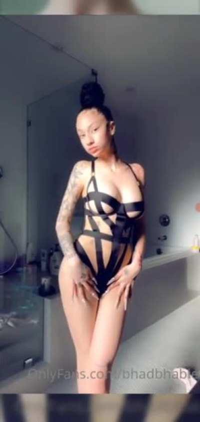 DM me for BhadBhabie $18 for elite mega and $8 normal mega