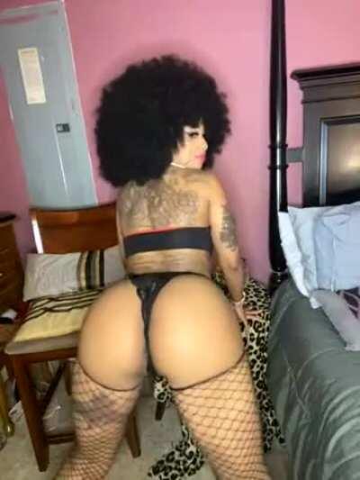 Full Live And Her 😍6GB Of Content Link In Comment👇👇