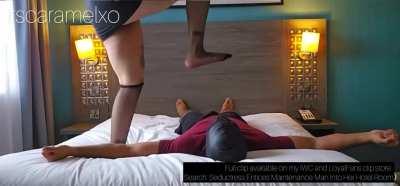 This is still one of my hottest clips 🥵 sensual domination comes naturally to me & this is certainly my most sensual domination clip 🫦 his breath as I run my nails across his abs 😮‍💨 available to buy on my LoyalFans clip store & IWC store: Seductr