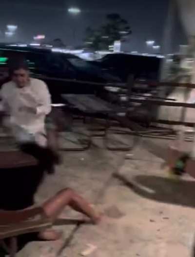 Guy Gets Beat Up By Two Females 🤣