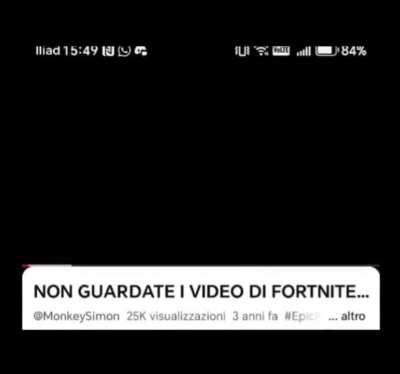 Simone é finalmente diventato un vero YouTuber