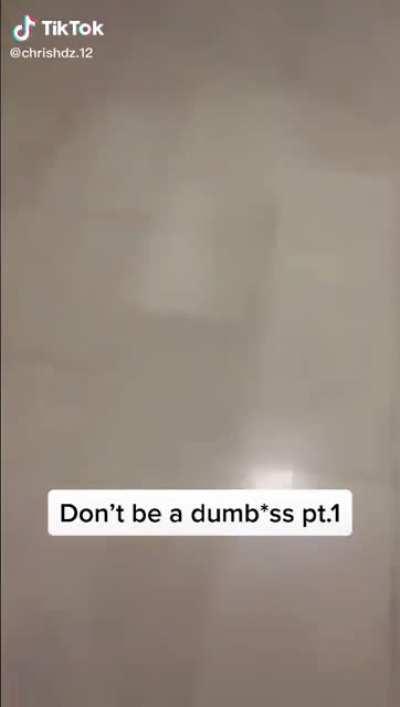 F*cling the escalator? This man will do it!