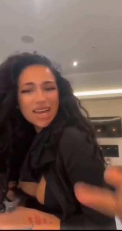 Bhad Bhabie nip slip. I got the goods.