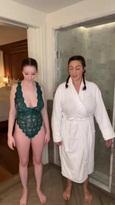 Do you like it? 😍 ( Her Free Album In Comments)